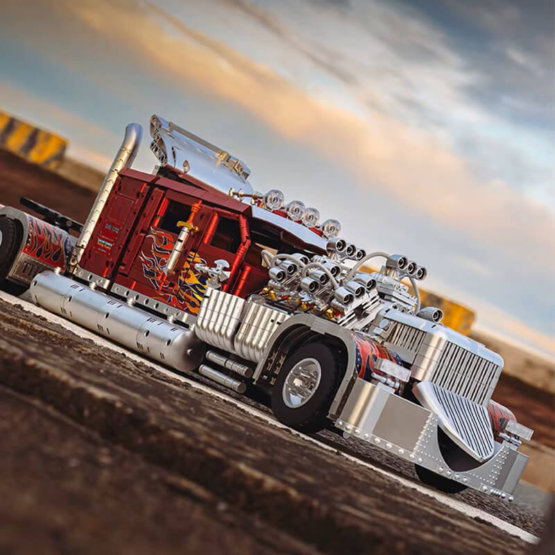 The American V24 Diesel Truck 3484Pcs - RBrickstem®