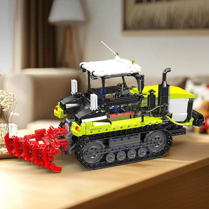 Remote Controlled Crawler Tractor 1356Pcs