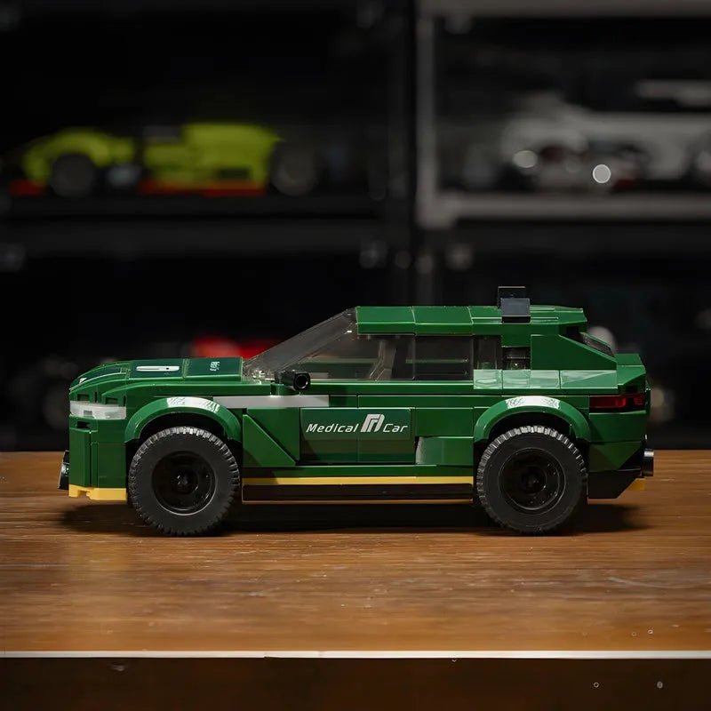 BRITISH F1 MEDICAL CAR 388PCS - RBrickstem®