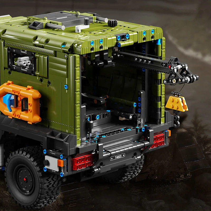 Armoured Military Ambulance 3849pcs mySite