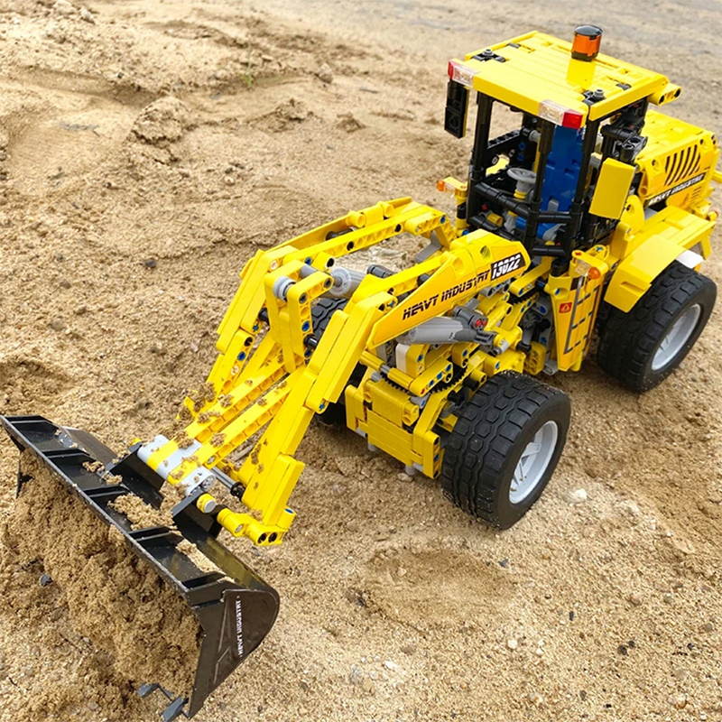 Remote Controlled Loader 1571pcs mySite