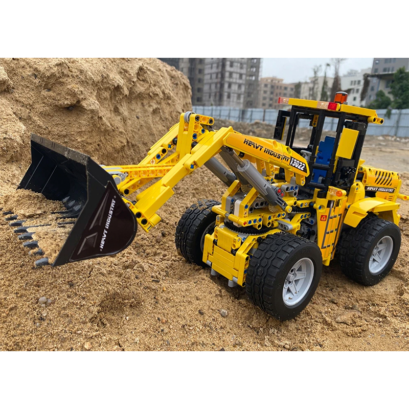 Remote Controlled Loader 1571pcs mySite