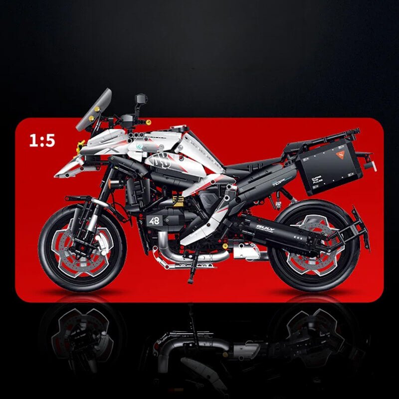 The German Touring Motorbike 2488Pcs - RBrickstem®