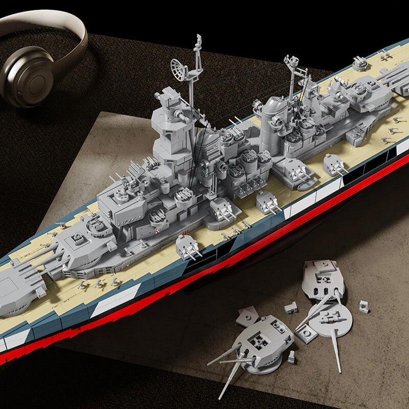 The USS Montana Battleship 2955Pcs - RBrickstem®